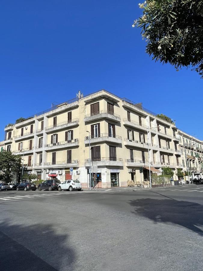 Isola - Smart Aparthotel Messina Luaran gambar